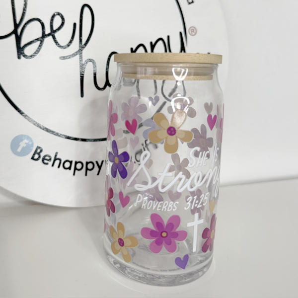 Vaso de vidrio de 16 oz She is Strong
